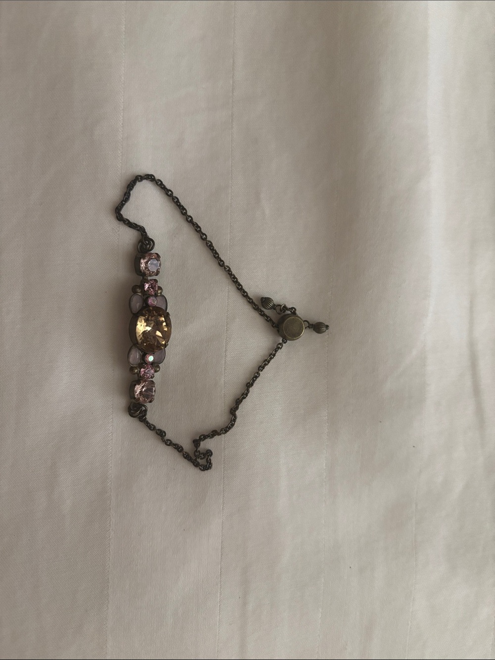 SORRELLI Delicate Pink Crystal Bracelet with Antique Chain